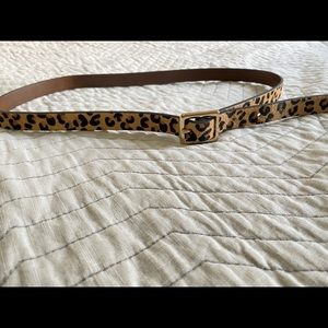 Womens leopard print belt. Size Medium.